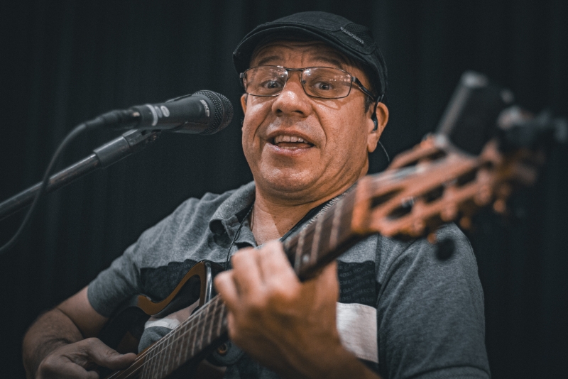Deni Allison: participação especial nos 30 anos do grupo É o Tchan, em Maceió